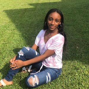 Meet your Posher, Calise